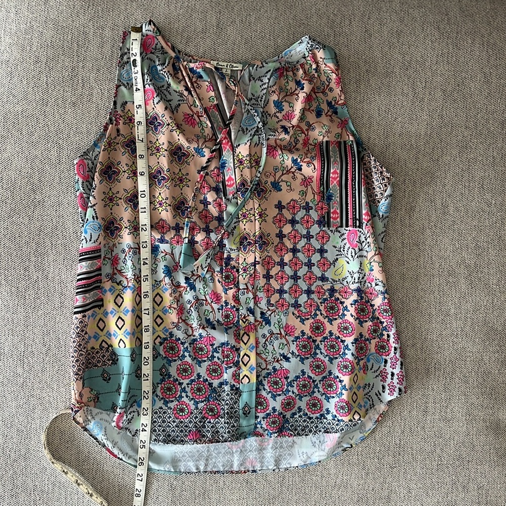 Emma & Olivia Print Sleeveless Top • L - Picture 6 of 6